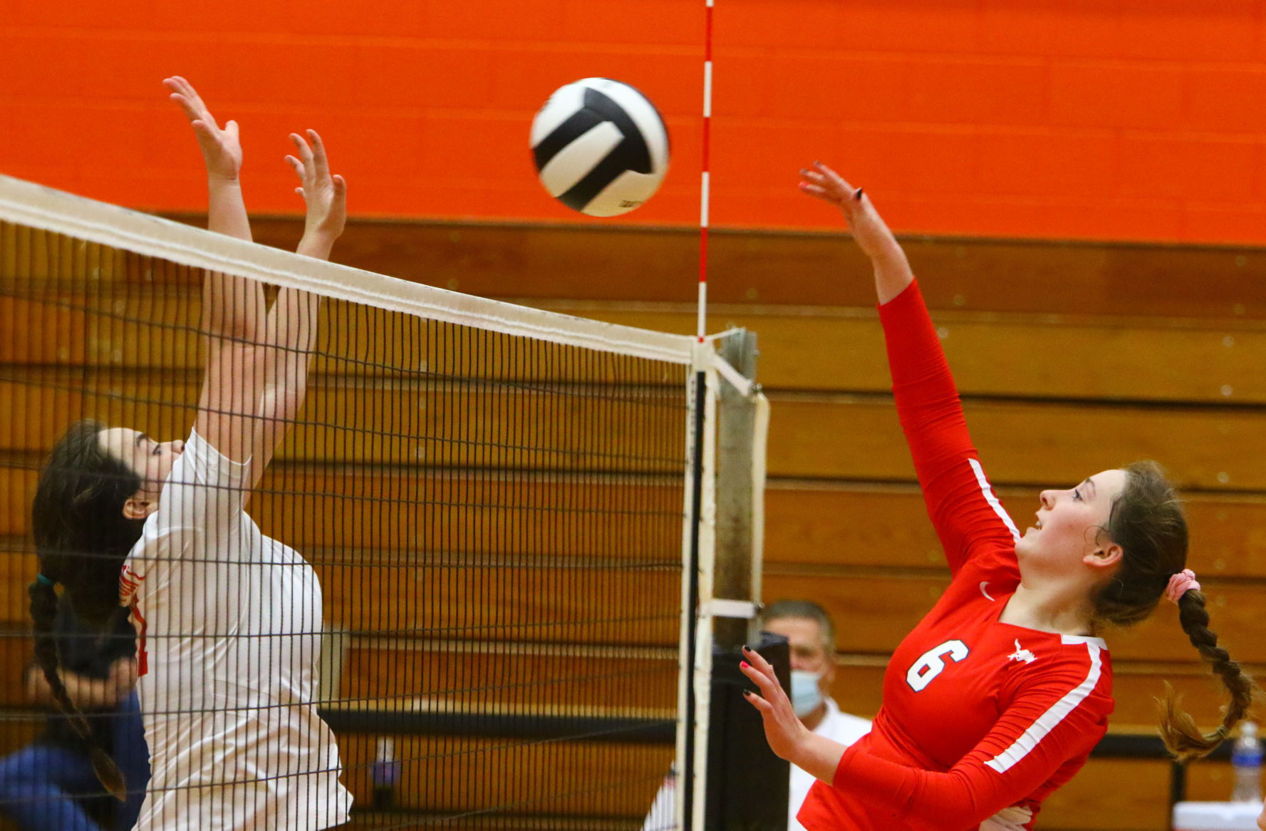 Gallery: 4A volleyball regional final: Crown Point vs. Munster